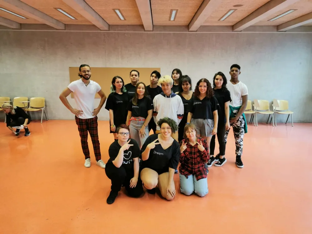 Archive de danse K-pop en groupe